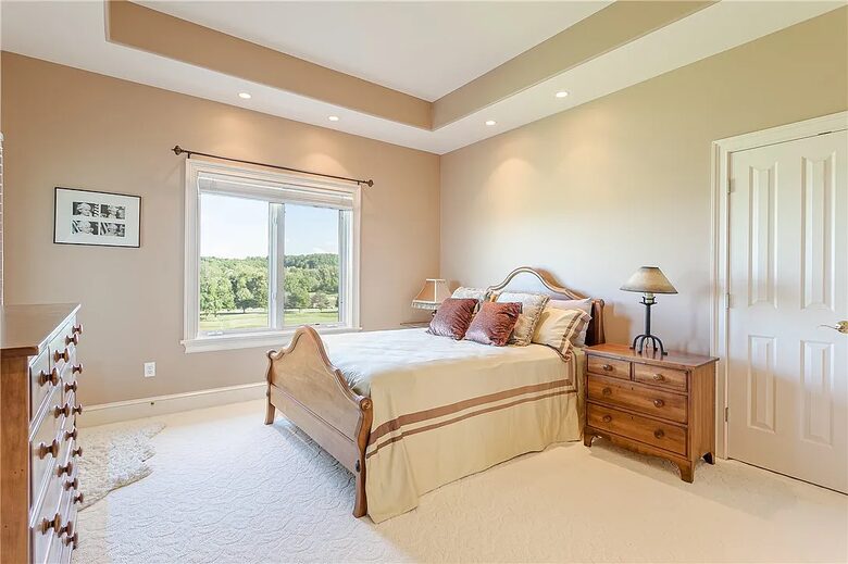 Spacious Finger Lakes Estate with Premier Amenities - Victor, New York
