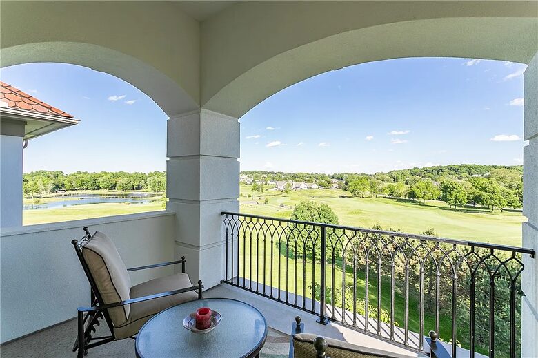 Spacious Finger Lakes Estate with Premier Amenities - Victor, New York