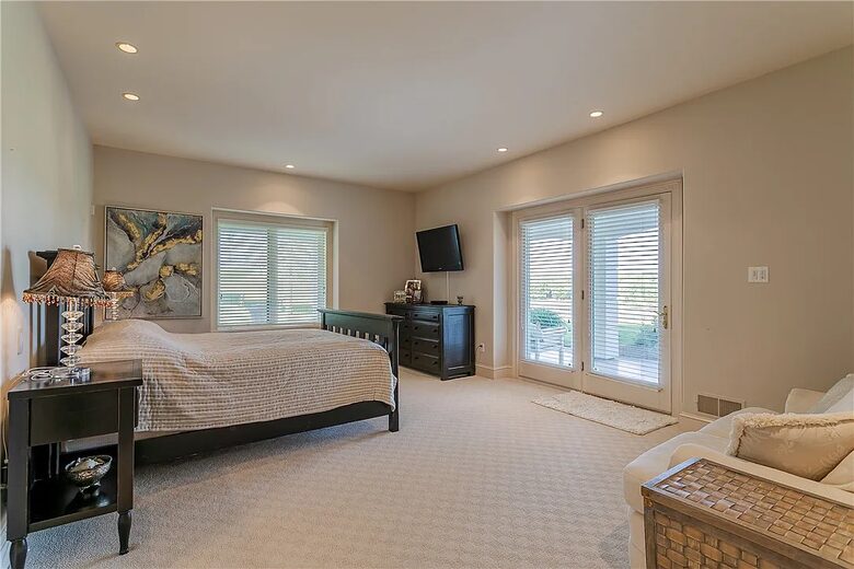 Spacious Finger Lakes Estate with Premier Amenities - Victor, New York