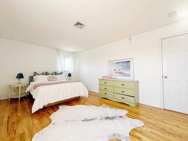 Secluded Westhampton Beach Haven Near the Water - Westhampton Beach, New York