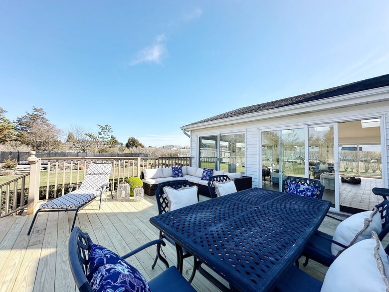 Secluded Westhampton Beach Haven Near the Water - Westhampton Beach, New York