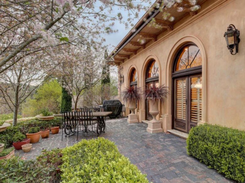 The Stable courtyard