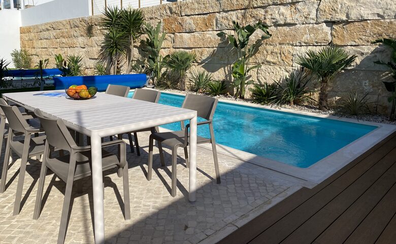 Casa Do Cruzeiro - Stunning Modern Villa with Private Pool and Garden - Foz do Arelho, Portugal