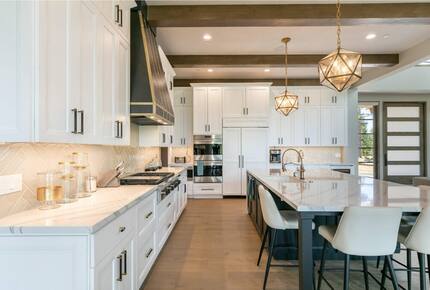Chateau on Carson Range | Mountain Luxury with Unmatched Views - Truckee, California