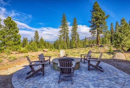 Chateau on Carson Range | Mountain Luxury with Unmatched Views - Truckee, California