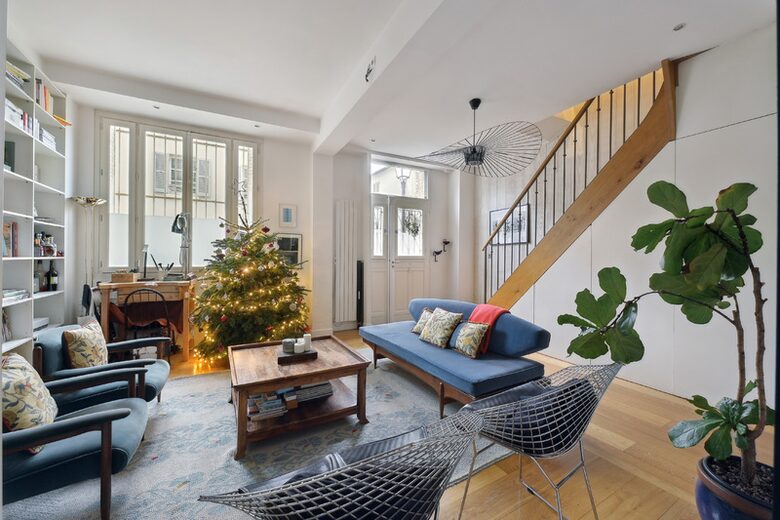 Little Parisian house In Montmartre - Paris, France