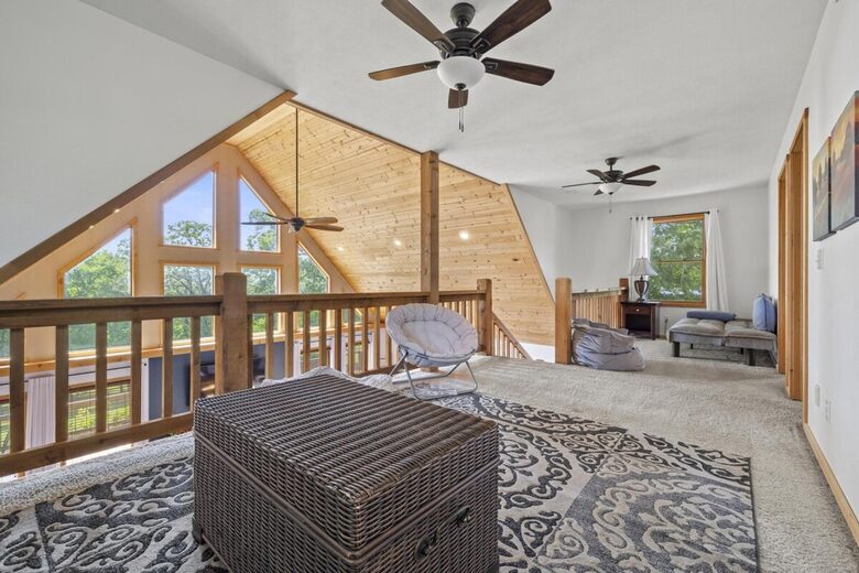 Lakeside Tranquility at Getaway Ranch - Theodosia, Missouri