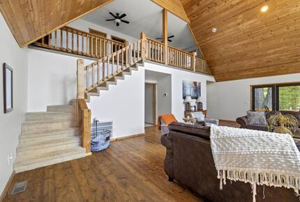 Lakeside Tranquility at Getaway Ranch - Theodosia, Missouri