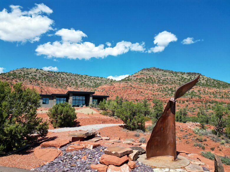 360° Views & Architectural Brilliance in Sedona - Sedona, Arizona