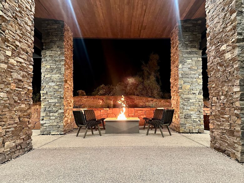 360° Views & Architectural Brilliance in Sedona - Sedona, Arizona