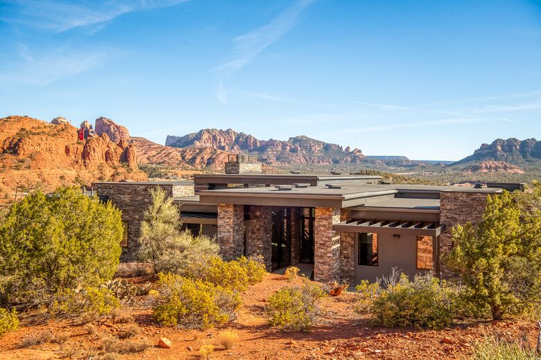 360° Views & Architectural Brilliance in Sedona - Sedona, Arizona