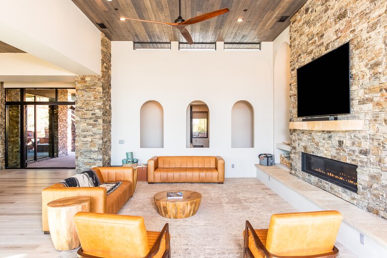 360° Views & Architectural Brilliance in Sedona - Sedona, Arizona