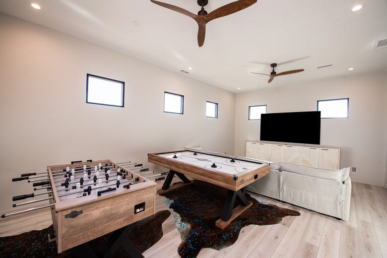 360° Views & Architectural Brilliance in Sedona - Sedona, Arizona