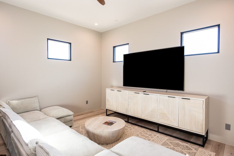 360° Views & Architectural Brilliance in Sedona - Sedona, Arizona
