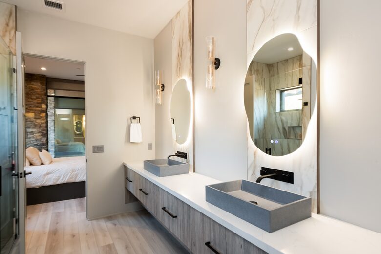360° Views & Architectural Brilliance in Sedona - Sedona, Arizona