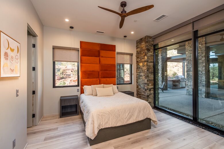 360° Views & Architectural Brilliance in Sedona - Sedona, Arizona