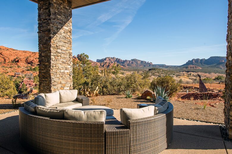 360° Views & Architectural Brilliance in Sedona - Sedona, Arizona