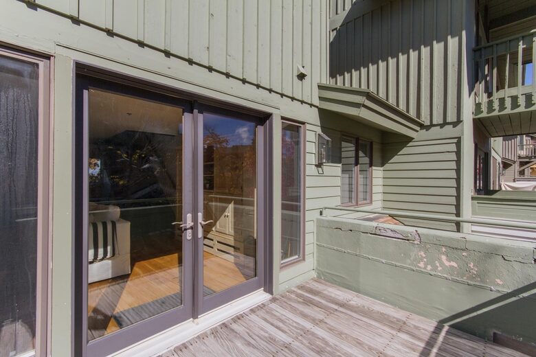 Stratton Mod Farmhouse Ski-In Retreat - Stratton, Vermont