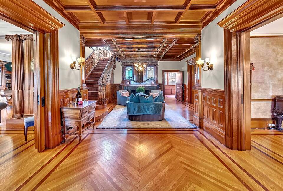 Historic Queen Anne Estate Near New York City - Montclair, New Jersey