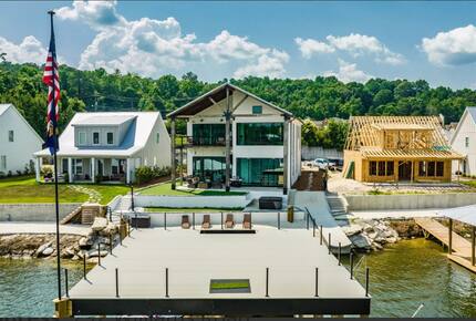 Breathtaking Lakefront Escape with Panoramic Views - Alexander City, Alabama