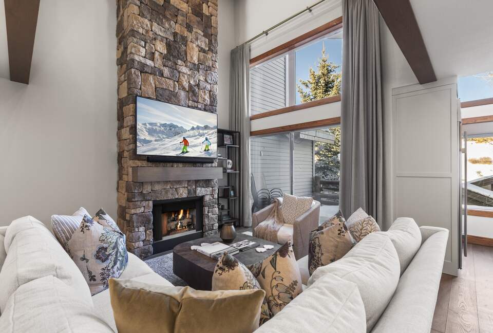 Sophisticated Boulder Creek Retreat - Park City, Utah