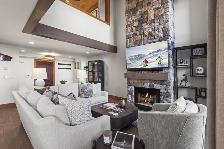 Sophisticated Boulder Creek Retreat - Park City, Utah