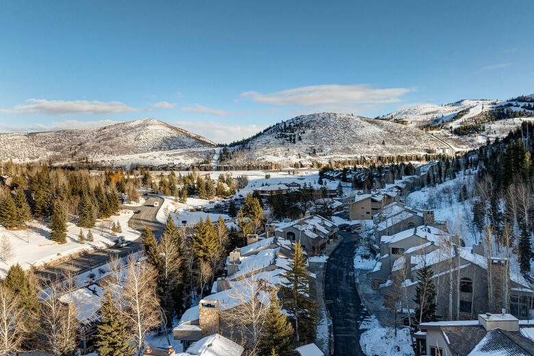 Sophisticated Boulder Creek Retreat - Park City, Utah