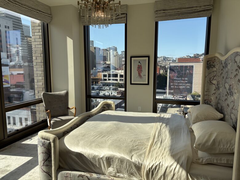 Master bedroom, west view (king)