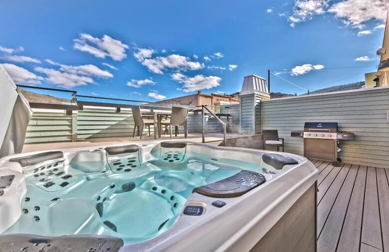 Park City Penthouse on Main Street with Rooftop Hot Tub - Park City, Utah
