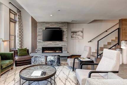 Park City Penthouse on Main Street with Rooftop Hot Tub - Park City, Utah
