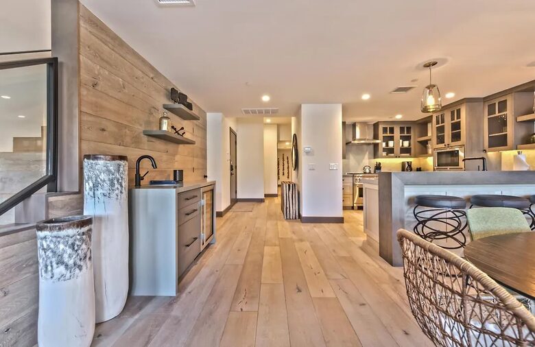 Park City Penthouse on Main Street with Rooftop Hot Tub - Park City, Utah