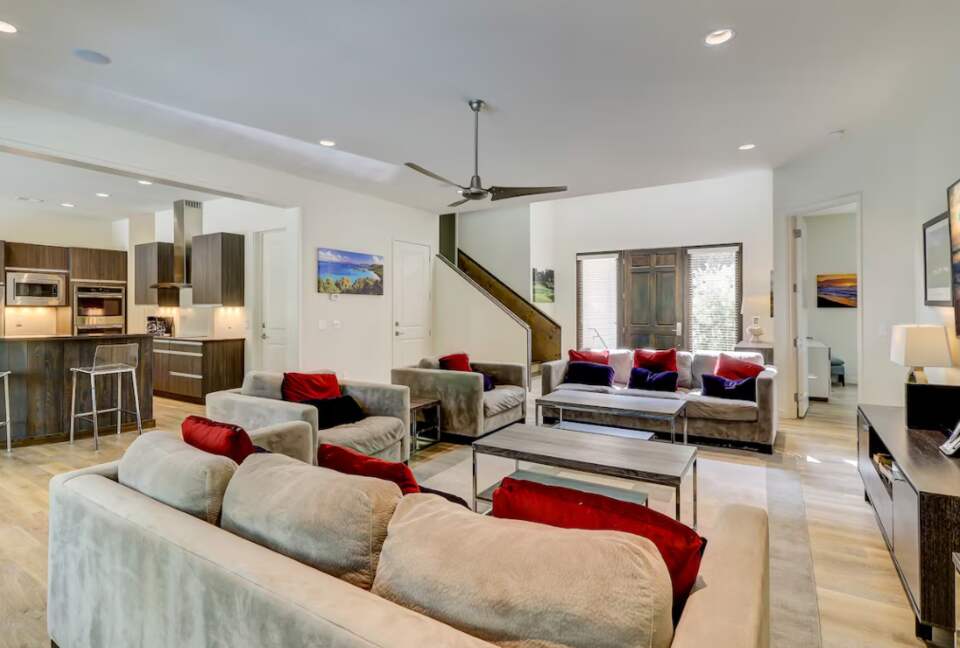 Grand Retreat in Sea Pines | Overlooking Harbour Town Golf - Hilton Head Island, South Carolina