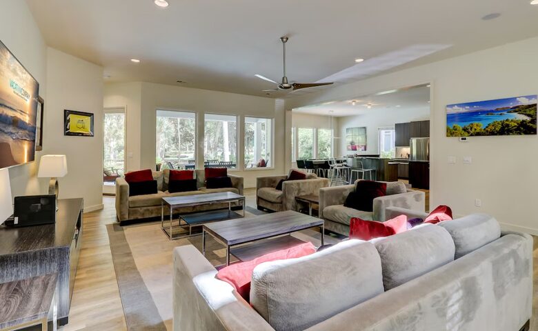 Grand Retreat in Sea Pines | Overlooking Harbour Town Golf - Hilton Head Island, South Carolina