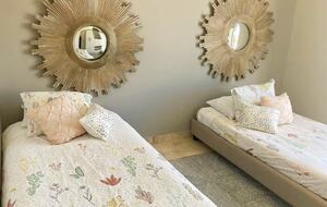 SECOND ROOM