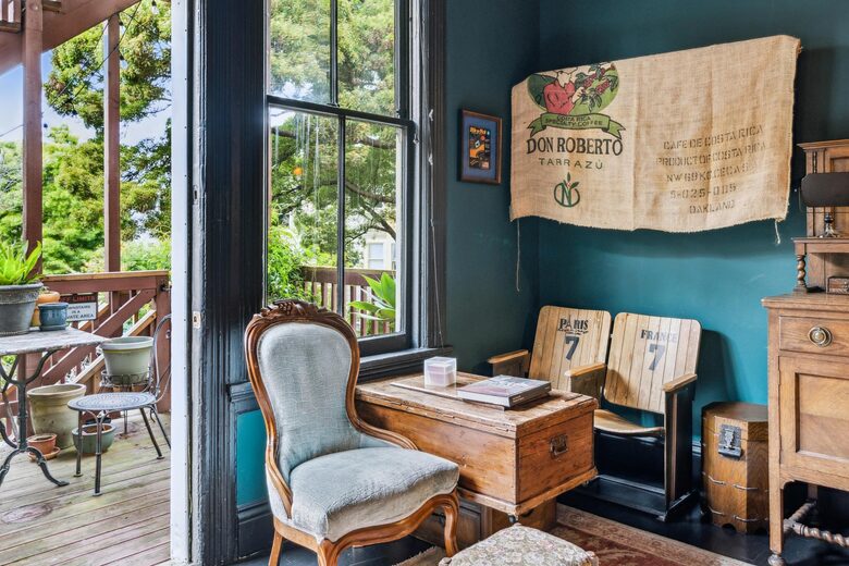 2F Salon: Vintage stadium chairs