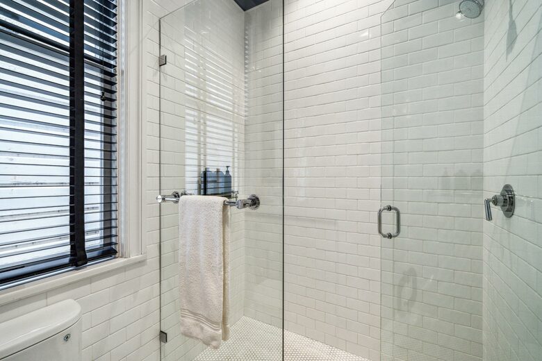 F Bathroom 3: Across the hall from Sage Room