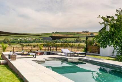 Sophisticated Farm Manor with Expansive Views and Luxurious Touches - Lynedoch, Stellenbosch, South Africa