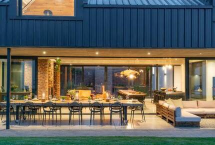 Sophisticated Farm Manor with Expansive Views and Luxurious Touches - Lynedoch, Stellenbosch, South Africa