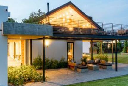 Sophisticated Farm Manor with Expansive Views and Luxurious Touches - Lynedoch, Stellenbosch, South Africa