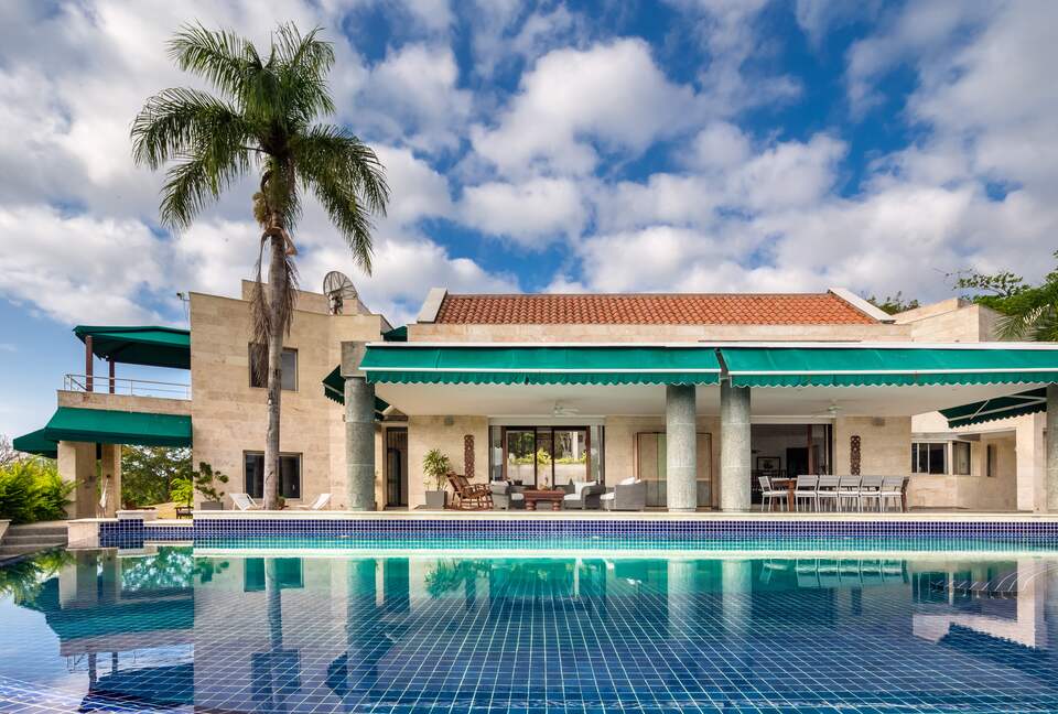 Contemporary Mountain Retreat in Santo Domingo - Pedro Brand, Santo Domingo, Dominican Republic