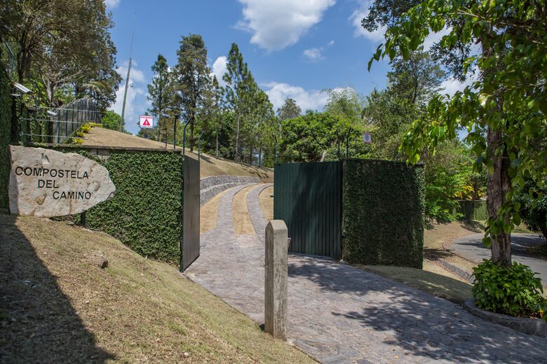 Contemporary Mountain Retreat in Santo Domingo - Pedro Brand, Santo Domingo, Dominican Republic