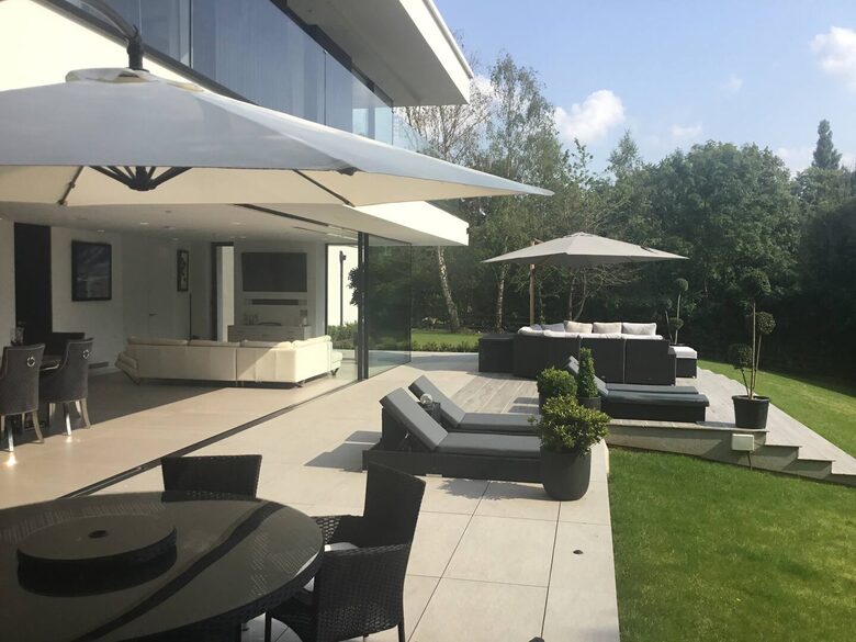 Sophisticated Countryside Estate with Private Par-3 - Knutsford, United Kingdom