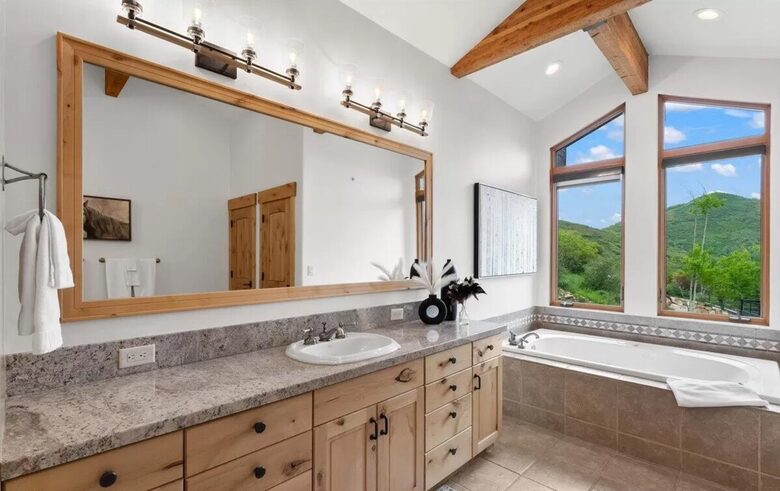 Elevated Deer Valley Retreat with Hot Tub, Sauna, & Private Shuttle - Park City, Utah