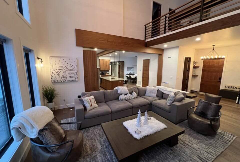 Ski-In/Ski-Out Modern Chalet in Tamarack Resort - Donnelly, Idaho