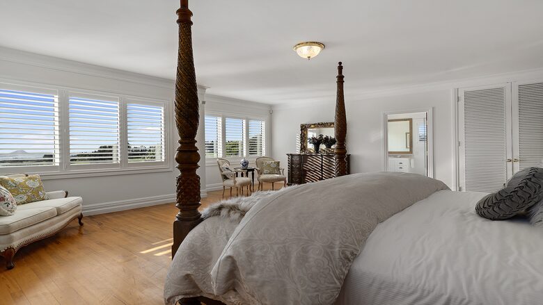 HOKIOI SUITE