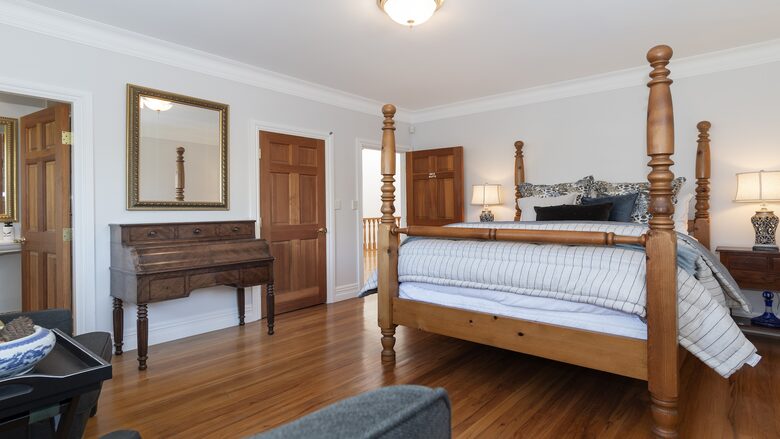 HAAST SUITE