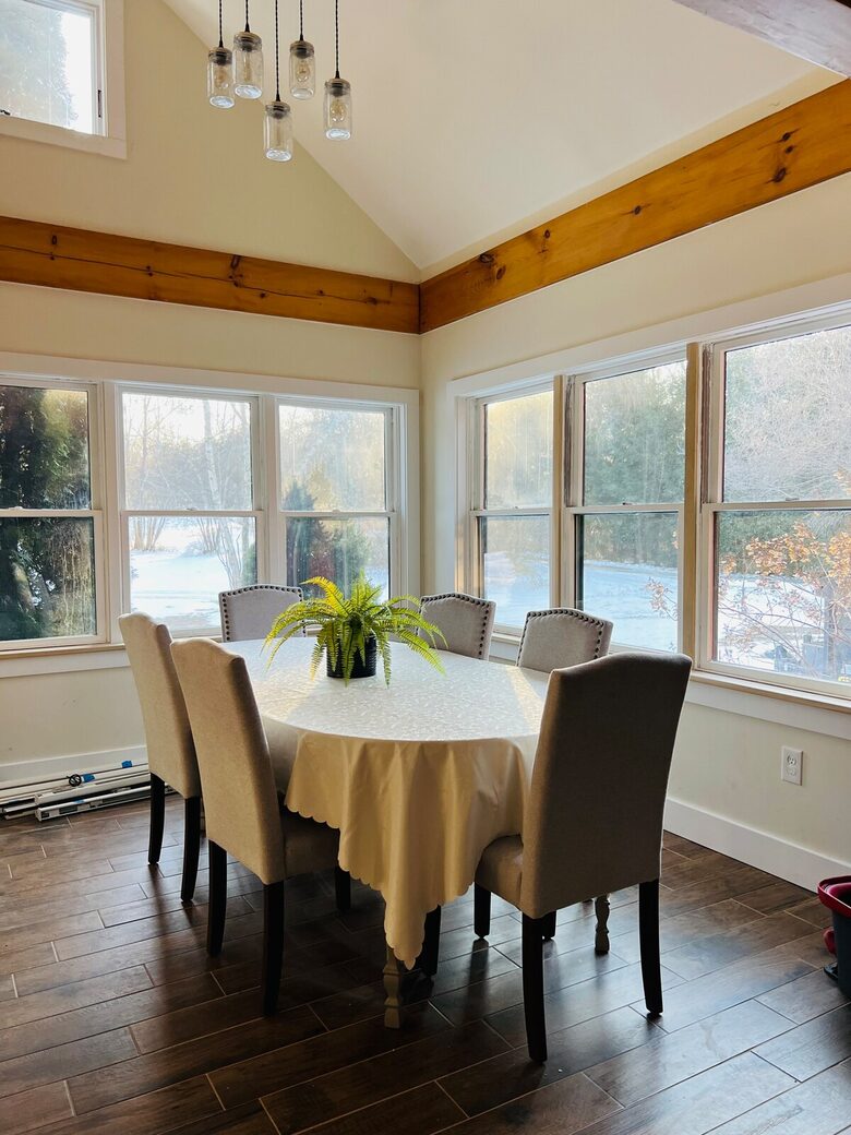 Saratoga Charming Country Haven on Expansive Pastures - Wilton, New York