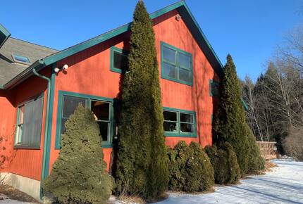 Saratoga Charming Country Haven on Expansive Pastures - Wilton, New York
