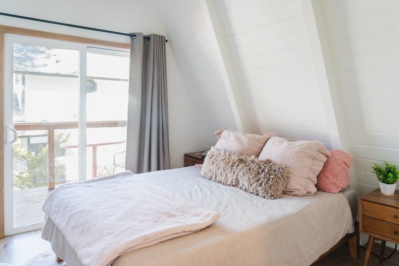 Balcony Bedroom with Views