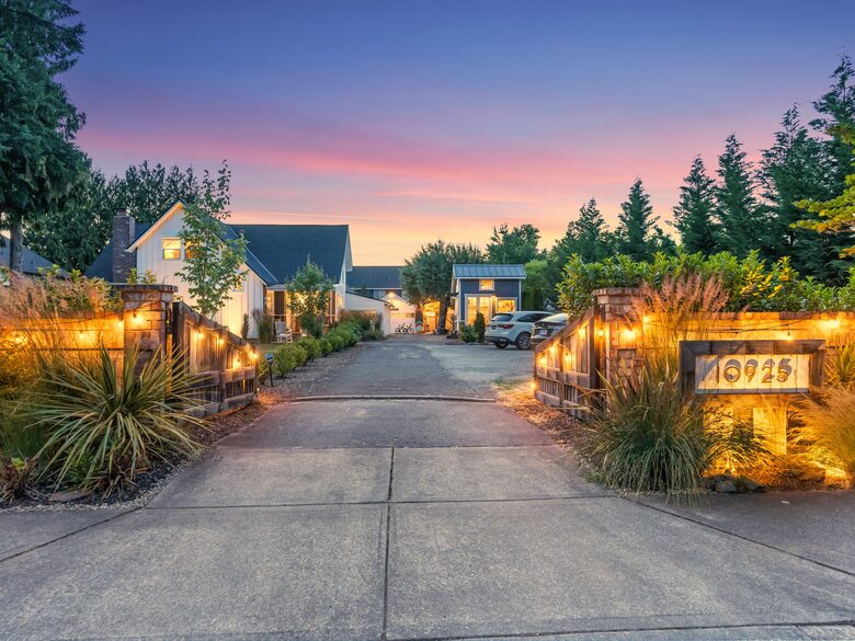 Pacific Northwest Getaway - Wilsonville, Oregon